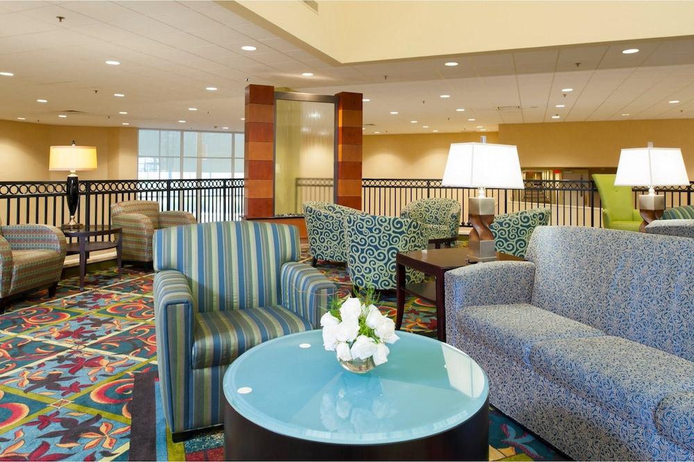 Doubletree By Hilton Holland Hotel Exterior photo